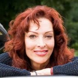 Lynne Russell